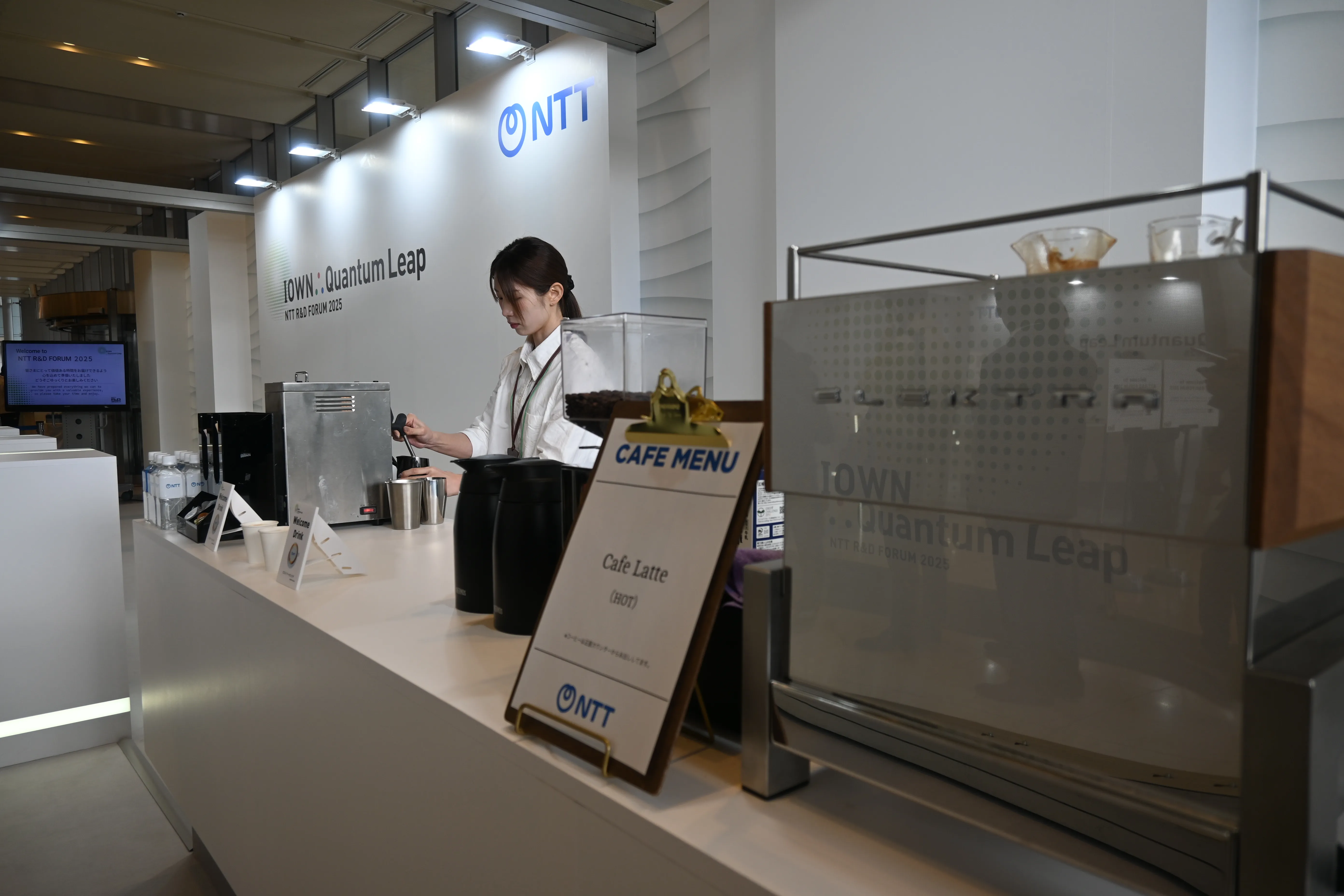 NTT R&D Forum 2025の出張バリスタサービス 写真7
